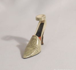 創(chuàng)意玻璃工藝品 從婚慶禮品到生活美學(xué)的全方位指南